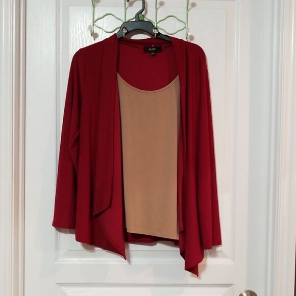 Red and tan blouse - Picture 1 of 3